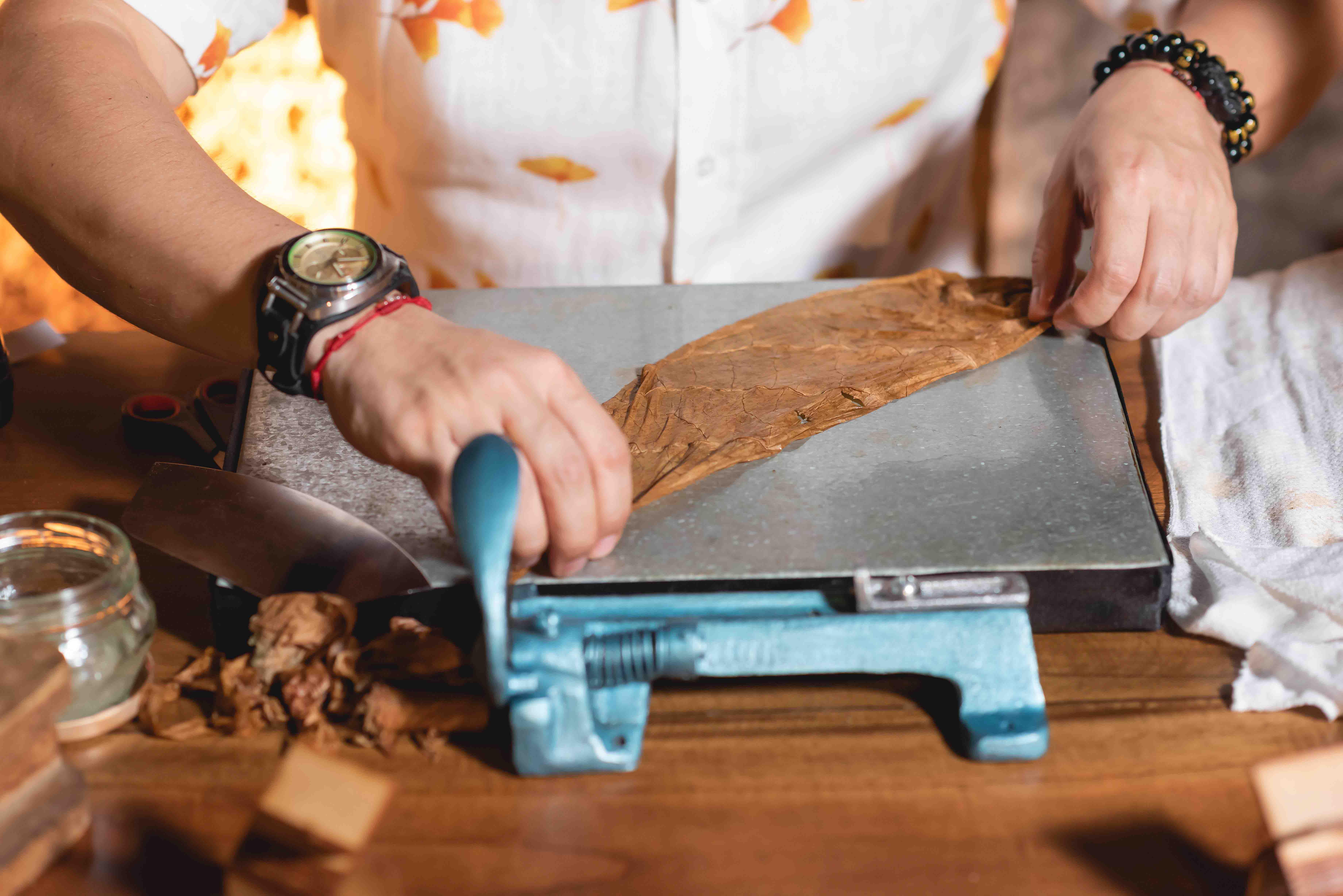 The Heritage of the Americas, private hand roll tobacco & rum experience in Cartagena by NAOS co