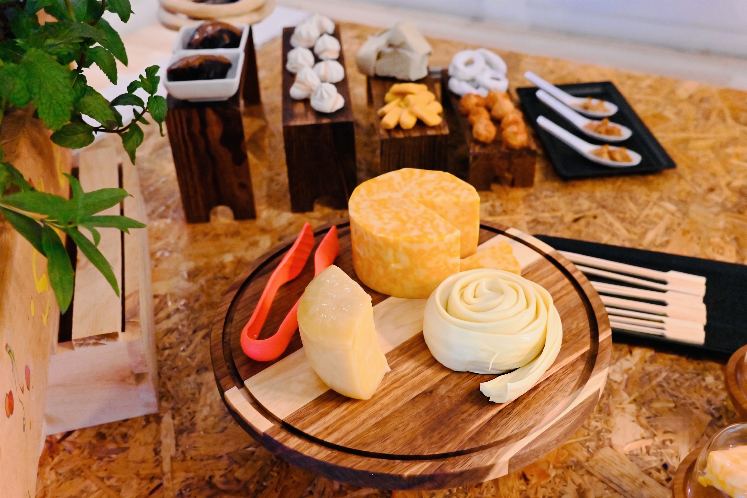 The Colombian Cheese Table, private cheese, port wine & chocolate experience in Bogotá by NAOS co